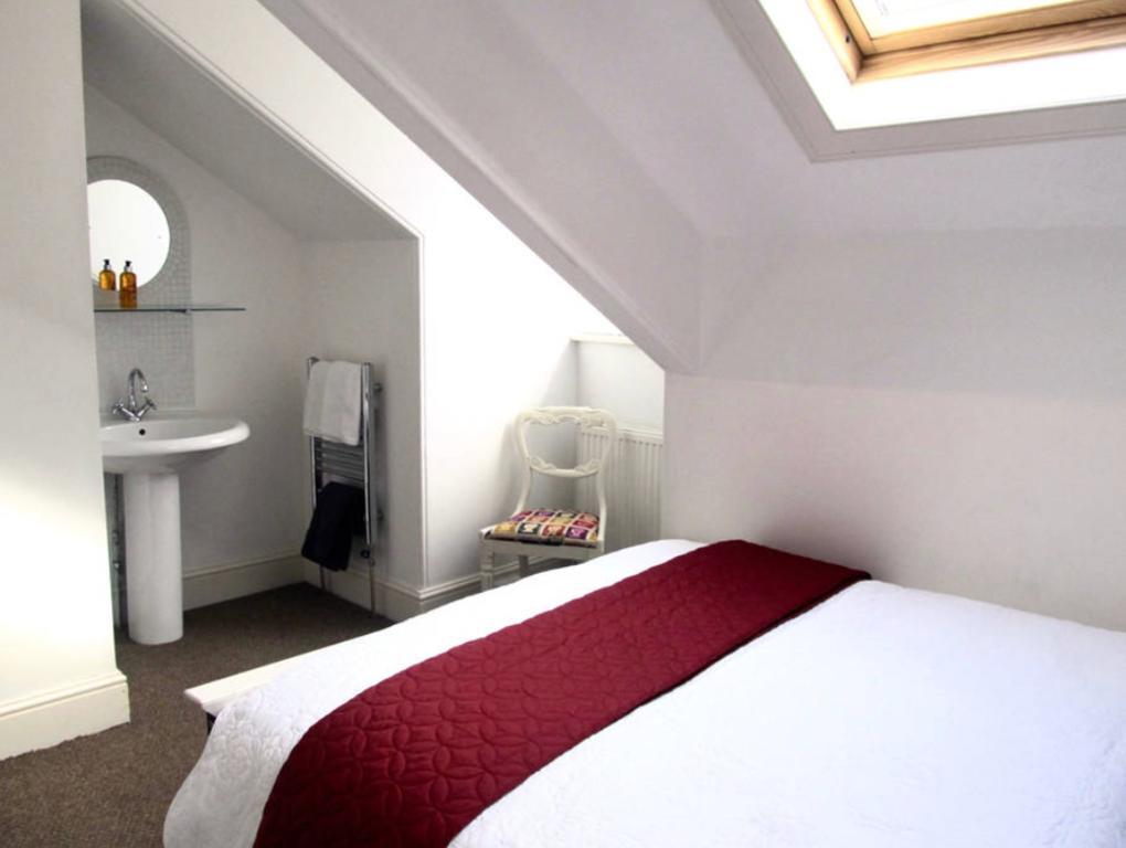 The Hideaway, Victorian Townhouse Apartment With Parking Plymouth Exterior photo